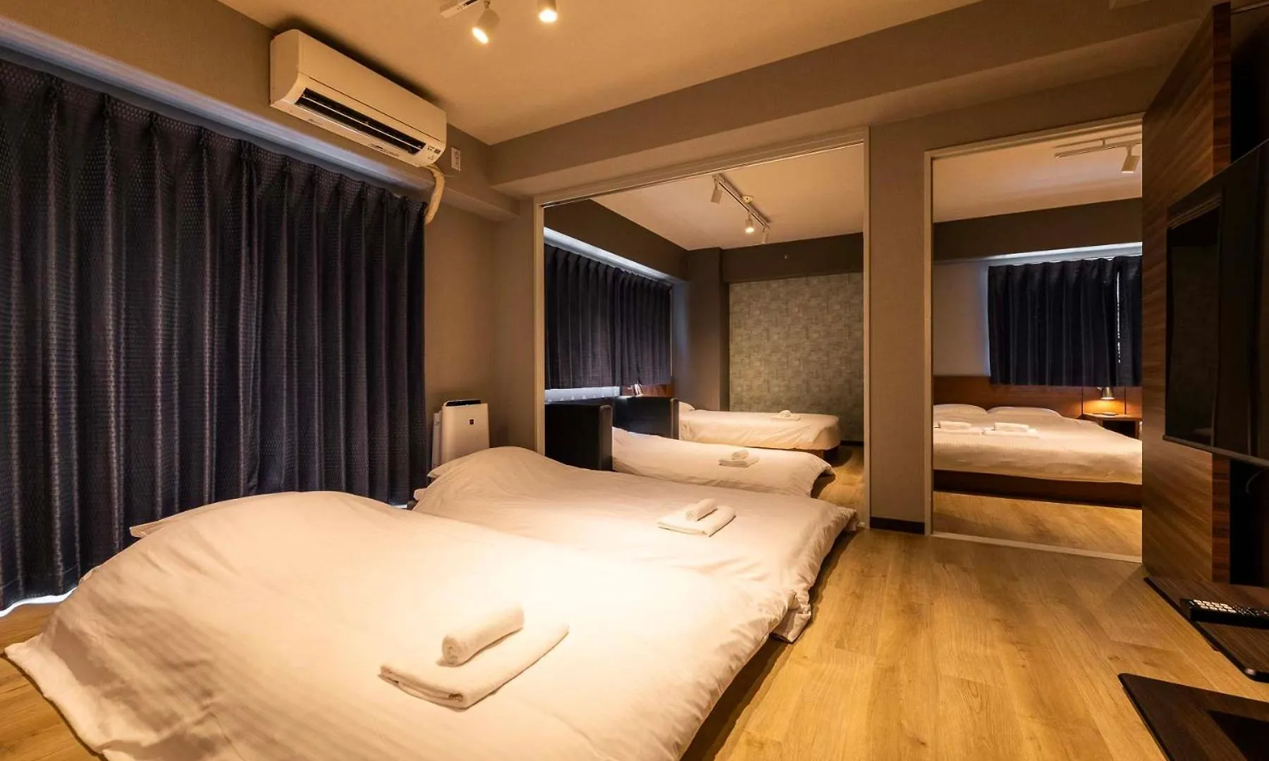 E-Stay Namba Osaka 2*,