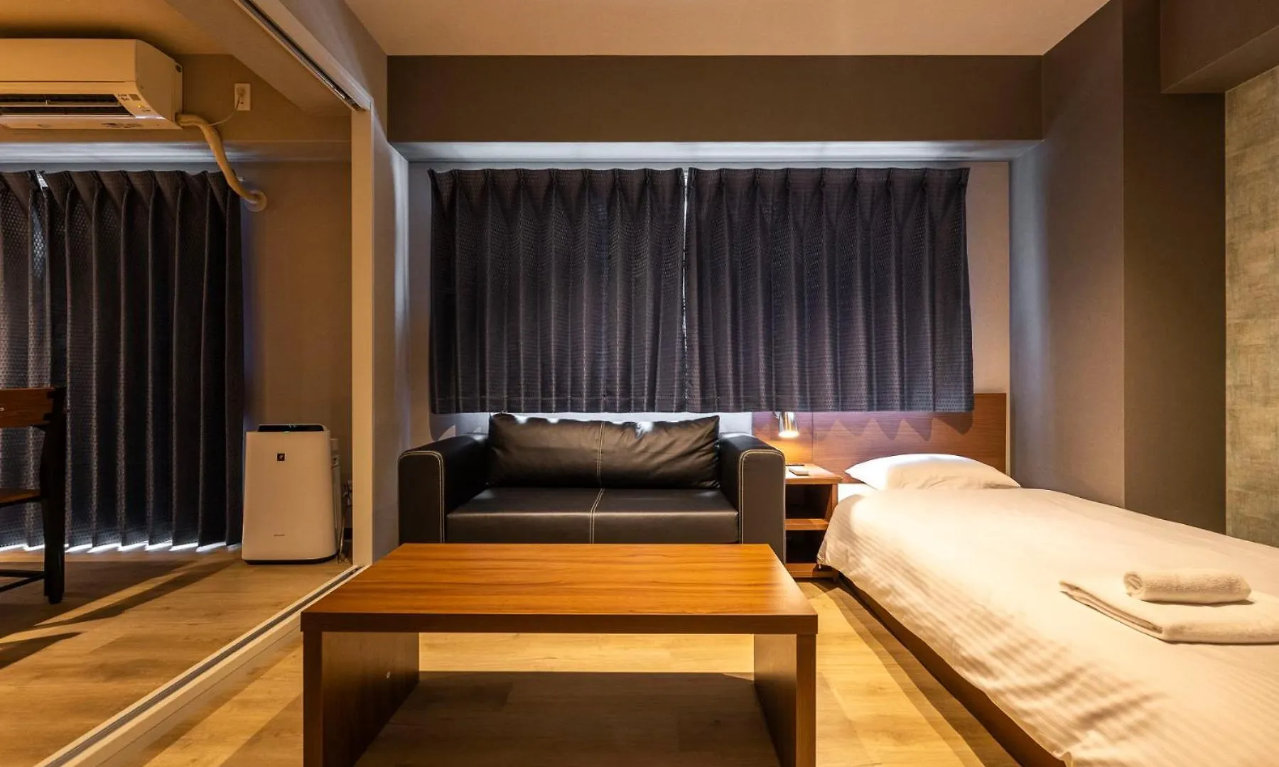 E-Stay Namba Osaka