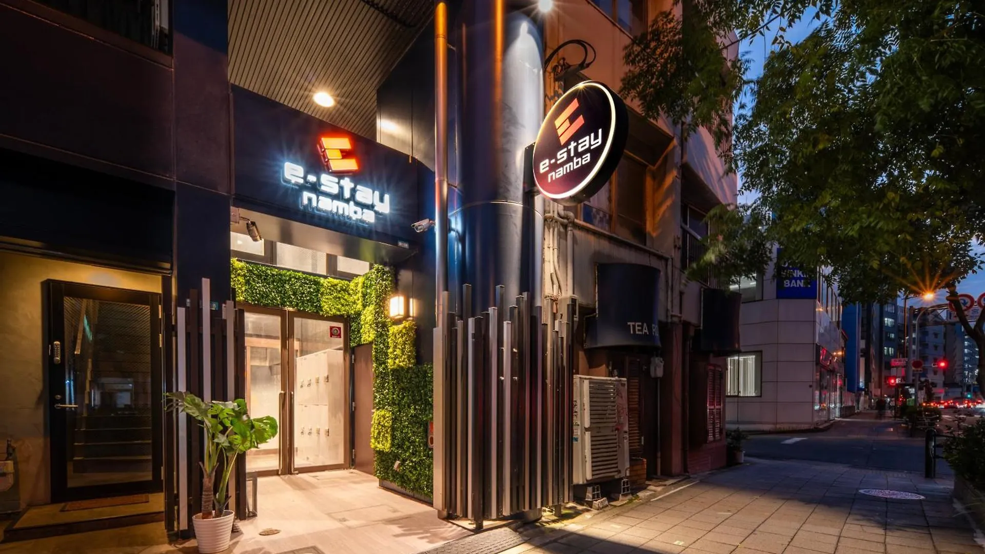 E-Stay Namba Osaka Aparthotel
